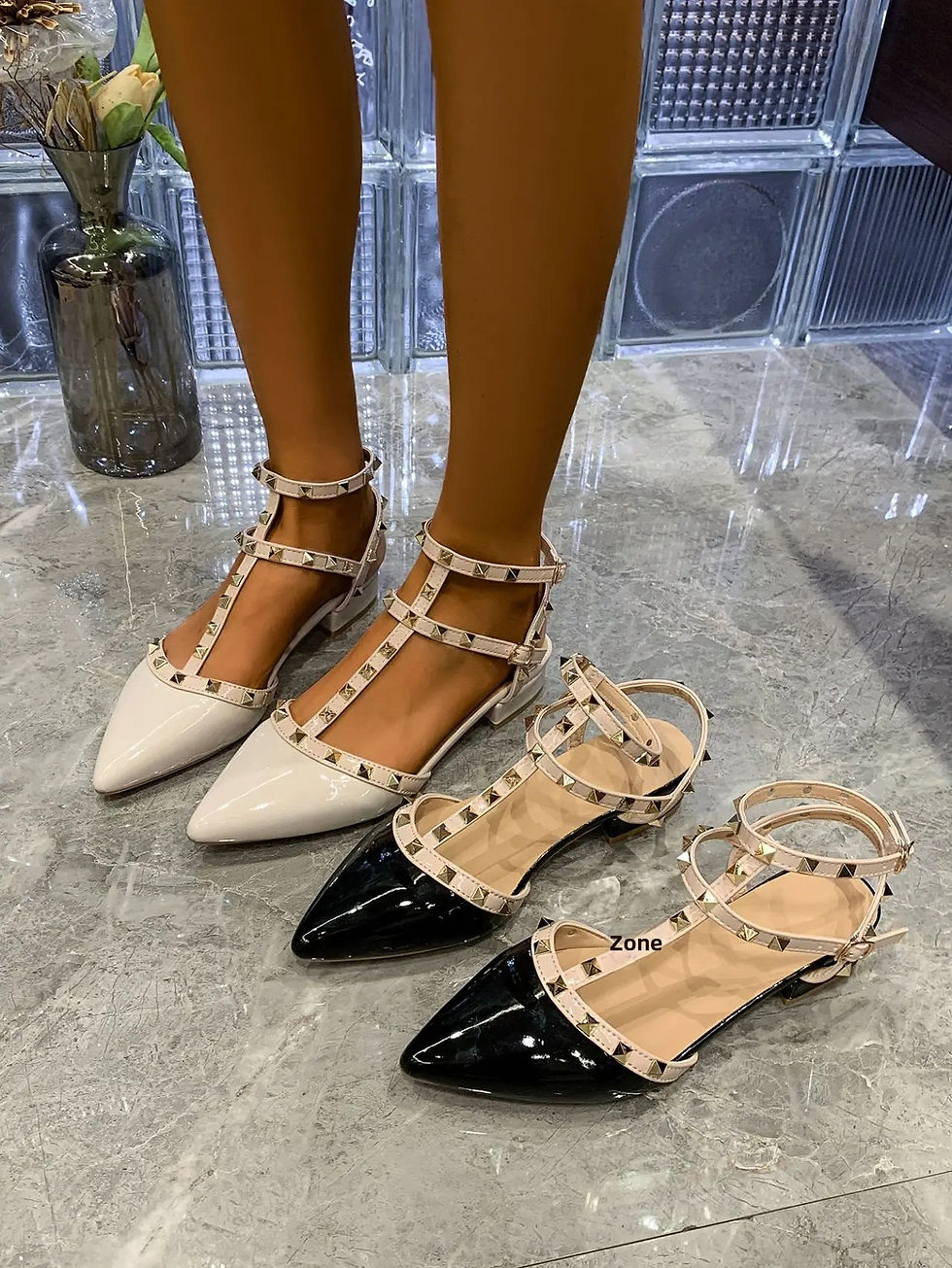Thumbnail: 2025 New Rivet Head Sandals Women Summer Pointed Toe Thick Heel Fashionable Vers