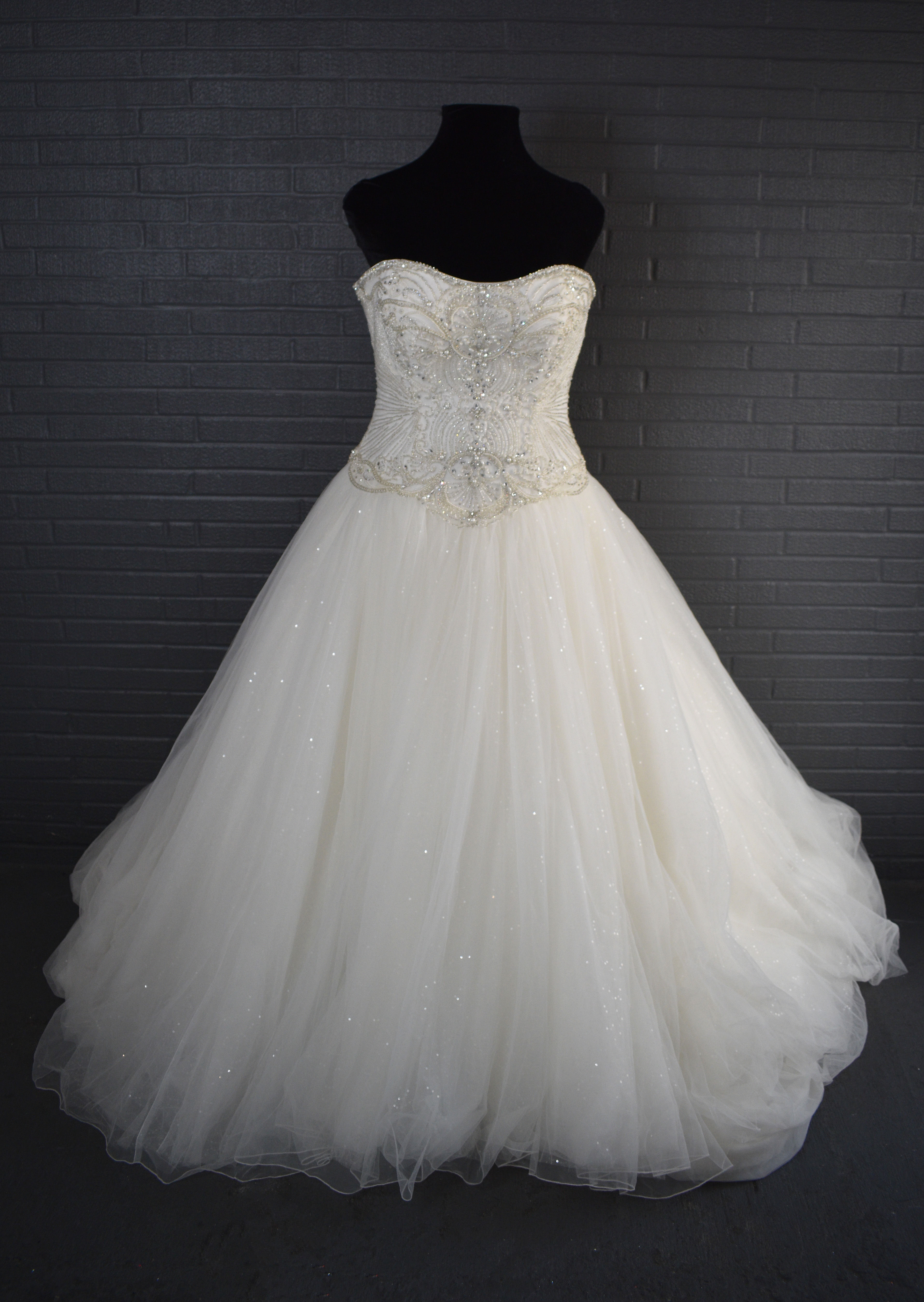 Justin Alexander Ivory Wedding Gown-Size 16