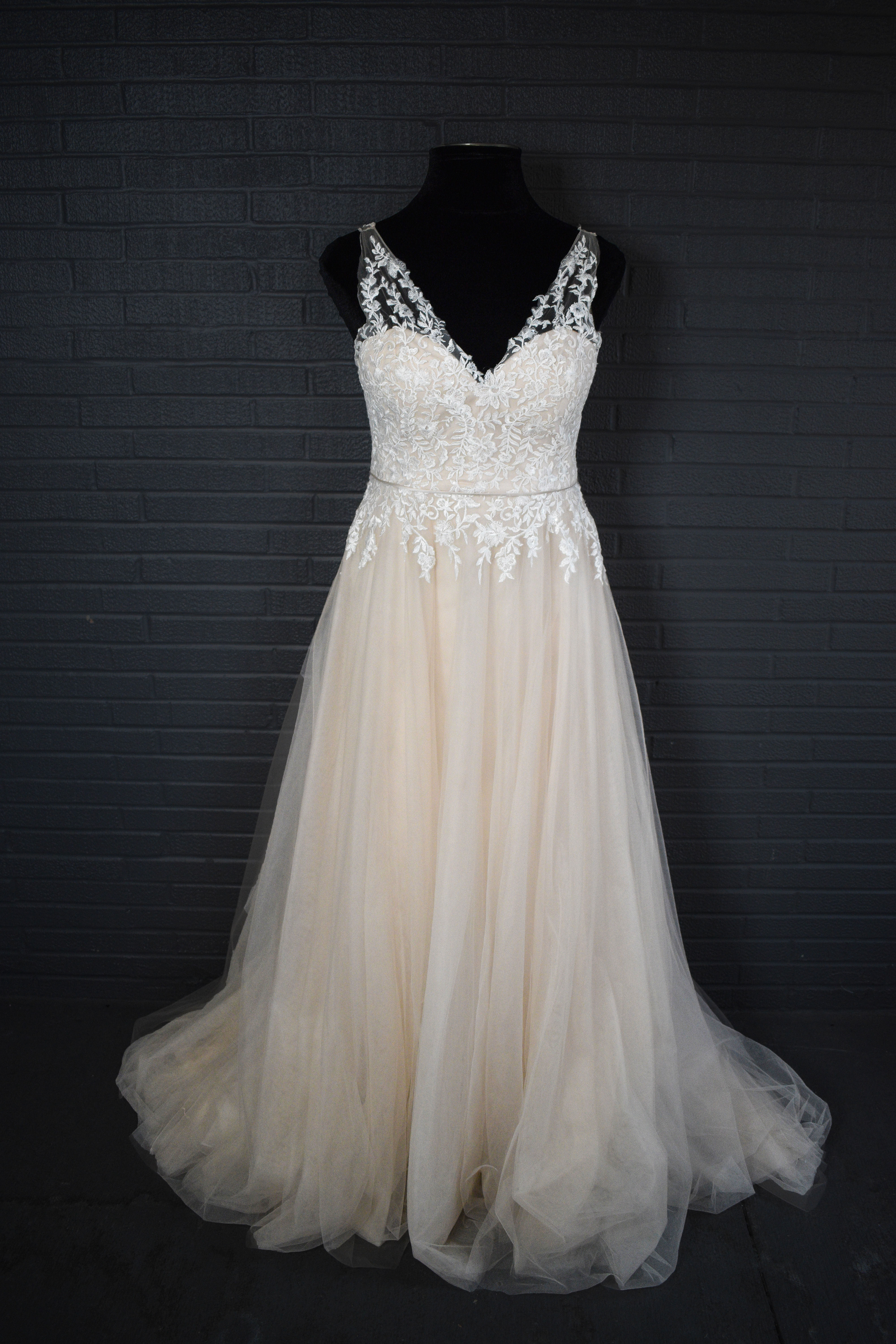 Jenny Yoo Wedding Gown- Size 16
