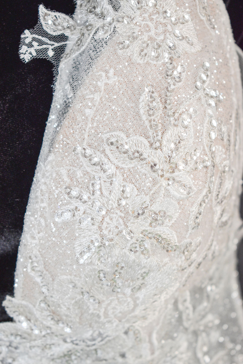 Thumbnail: Pnina Tornai Wedding Gown- Size 4