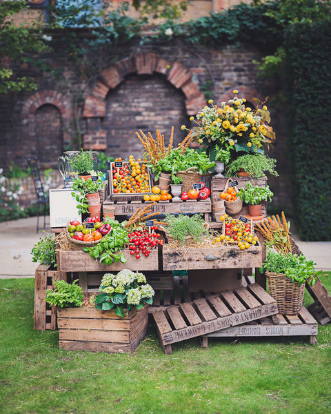 ENGISH SUMMER LUNCHEON