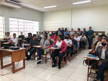 Estudantes e comunidade de Senador recebem palestras sobre meio ambiente