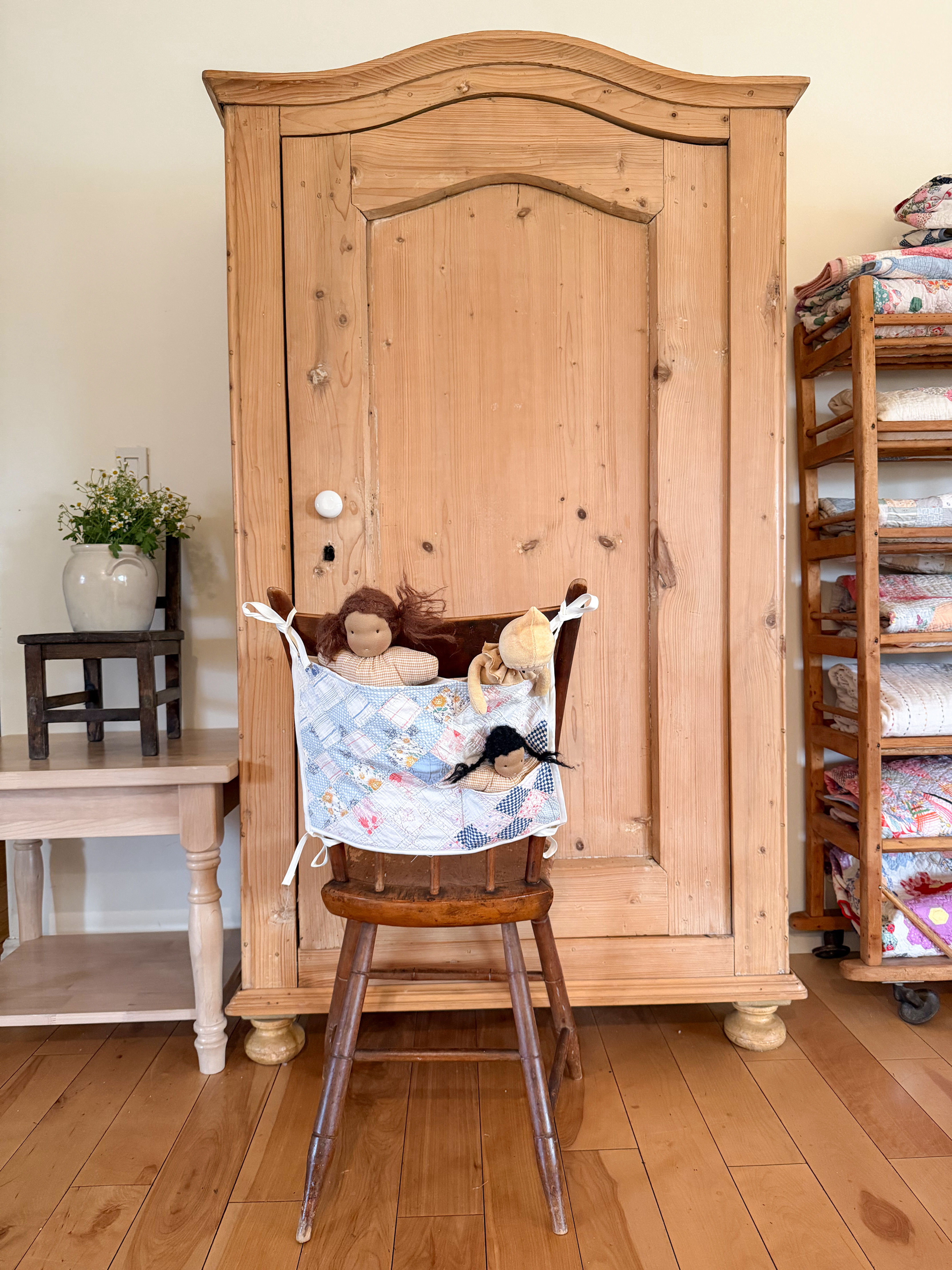 Light blue patchwork quilt organizer 