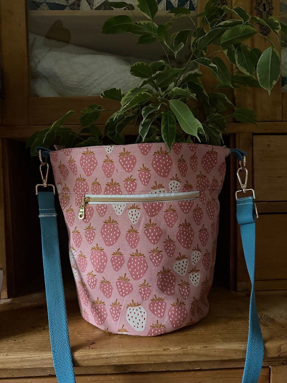 Thumbnail: Strawberry bag and pouch 