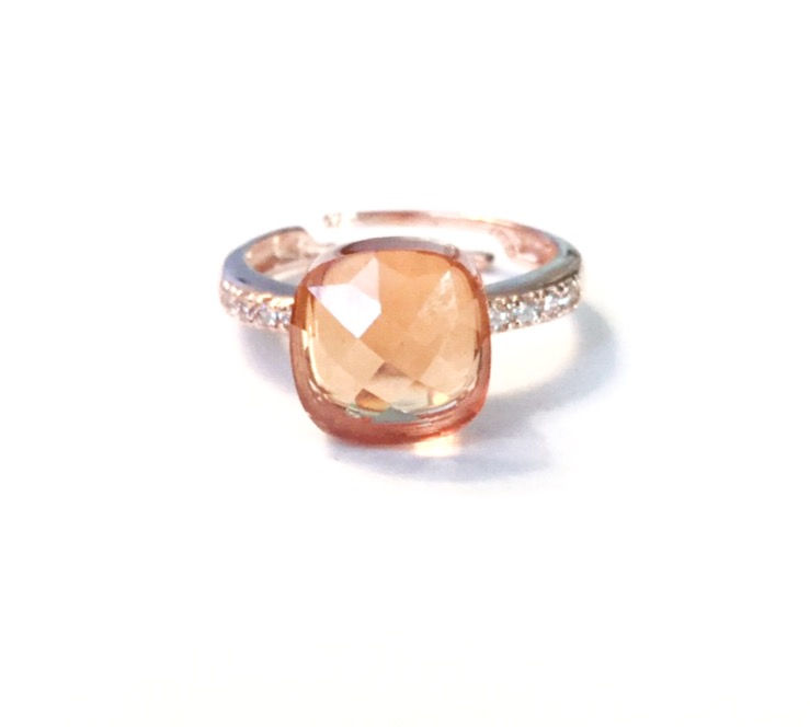 Miniature : Anello con pietra quadrata sfaccettata e zirconi con gambo regolabile