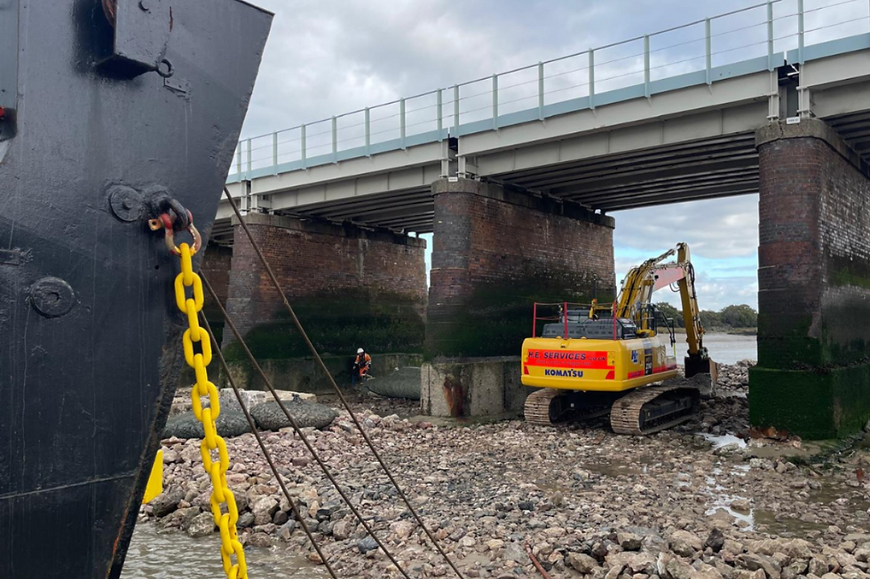 Landmark viaduct repaired by cutting-edge Komatsu excavator