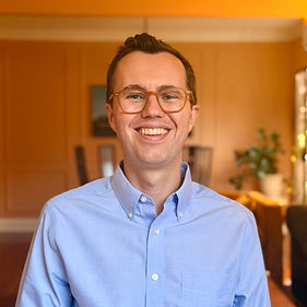 Scott_LinkedIn_Square_Crop (1).jpg