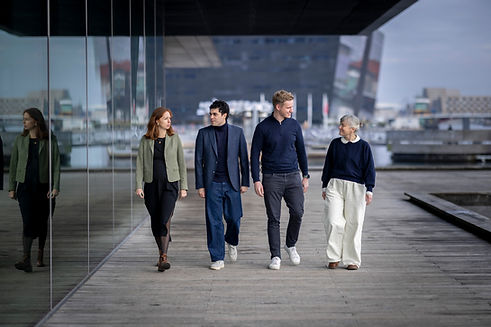 Walking outside - Delphine, Joanna, Denis, Simon.jpg