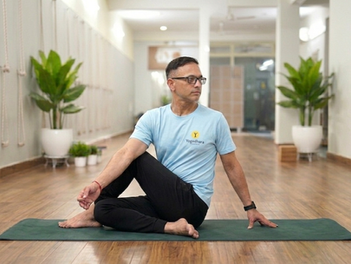 Therapeutic Yoga Classes Online India: Heal Smarter with Yogadhara Wellness
