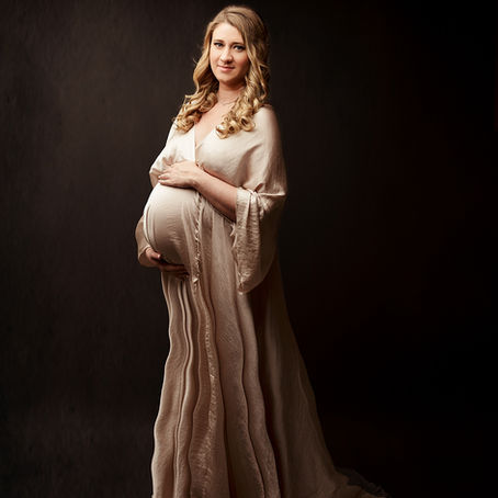 Susan | Studio Maternity Photography Session in Houston, TX