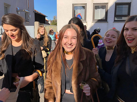 Umzug 1.jpg