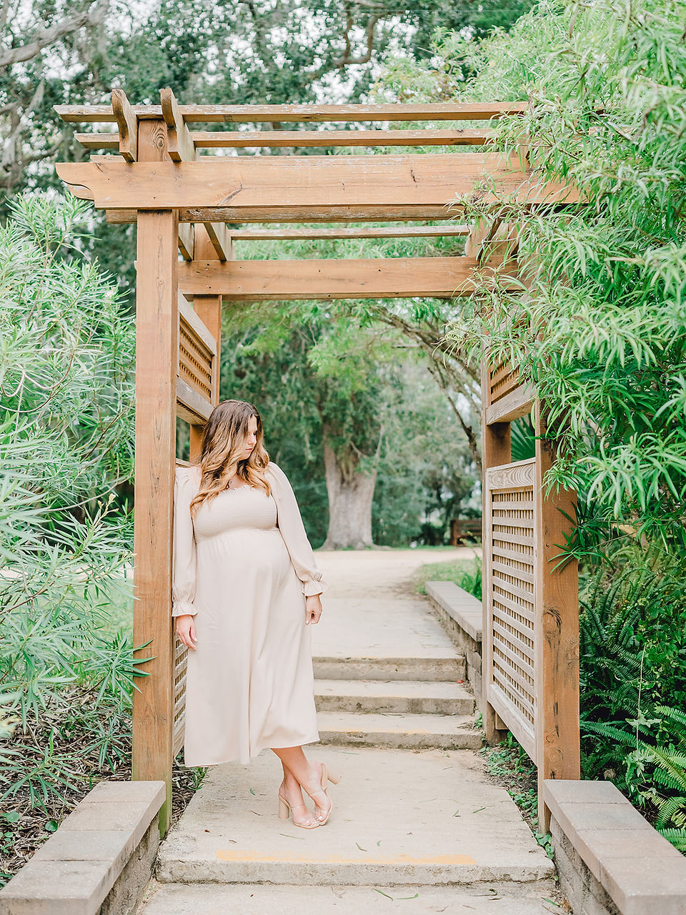 maternity photo session st. augustine florida in washington oaks