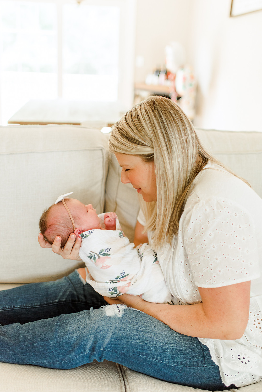 Lifestyle in-home newborn photographer | Jacksonville, Nocatee, Ponte Vedra, St Augustine Florida | Colleen Lindhurst Photography