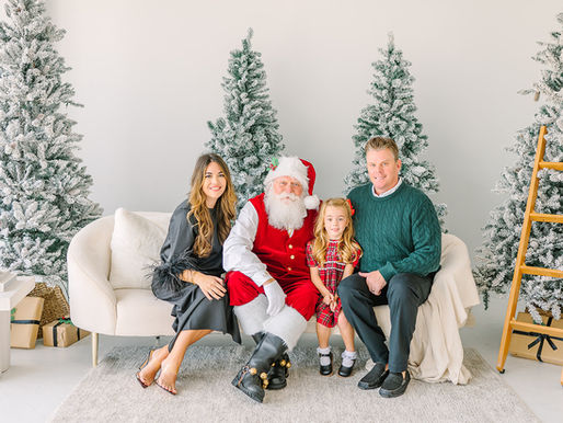 Santa Mini Photo Sessions | 2024  | Jacksonville Beach, FL