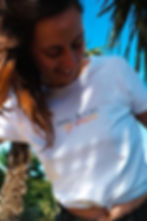 Tee-shirt brodé à la main "small boobs"