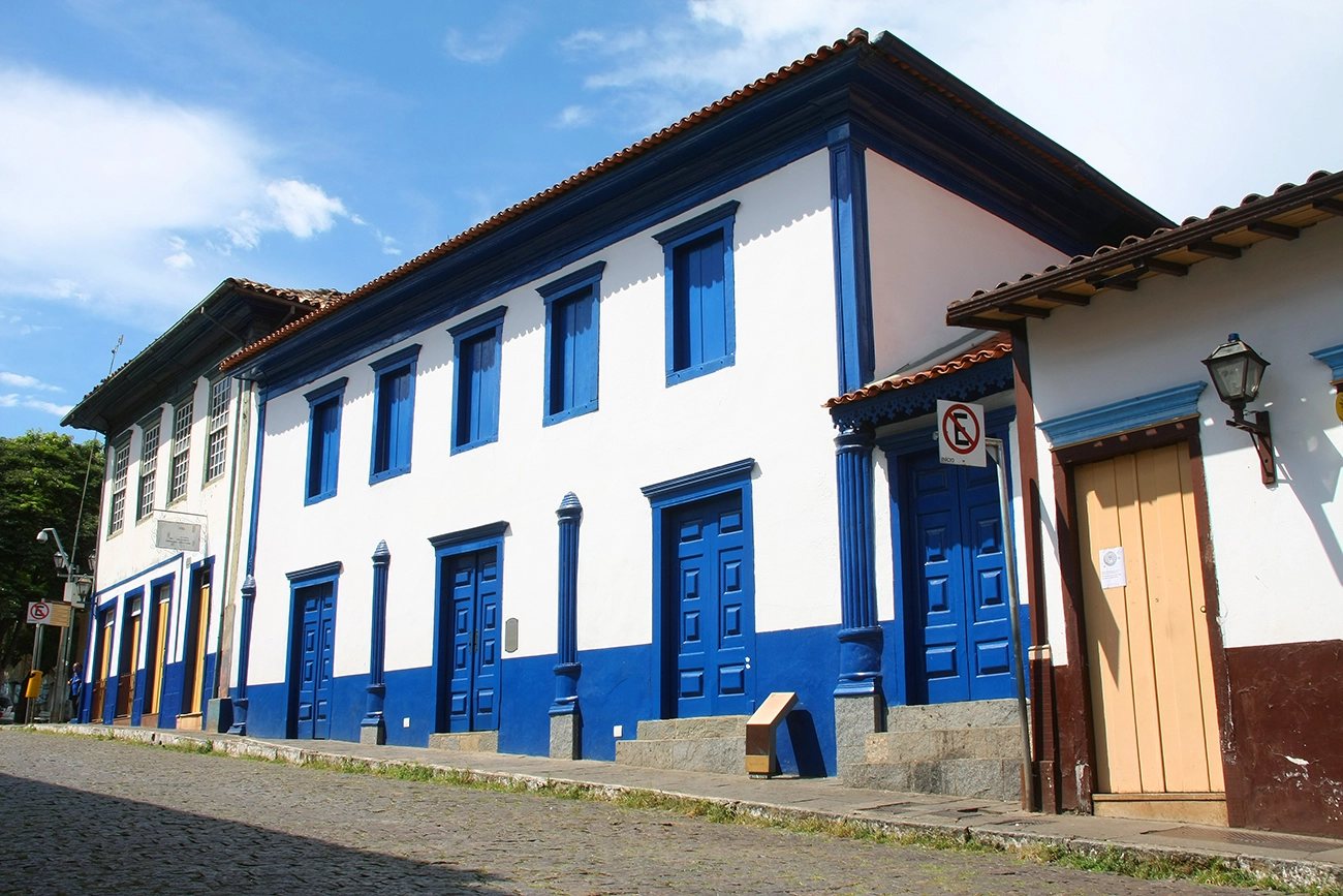 Home_FachadaTeatroSabara.webp