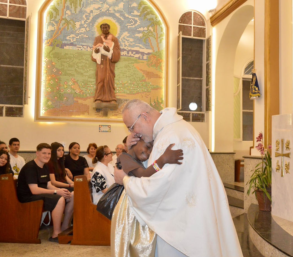 Padre Cristiano Oliveira Sousa
