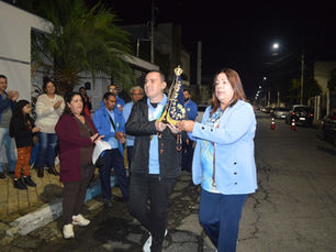 Terceiro Terço foi rezado na casa de Cássia, a Rainha da Festa de 2025.