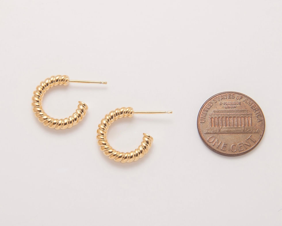 Thumbnail: Bevi Twisted Mini Hoops 