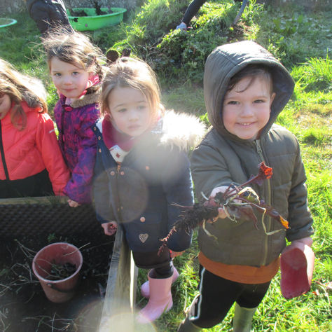 Labour 'zo el liorzh ! Du travail au jardin !