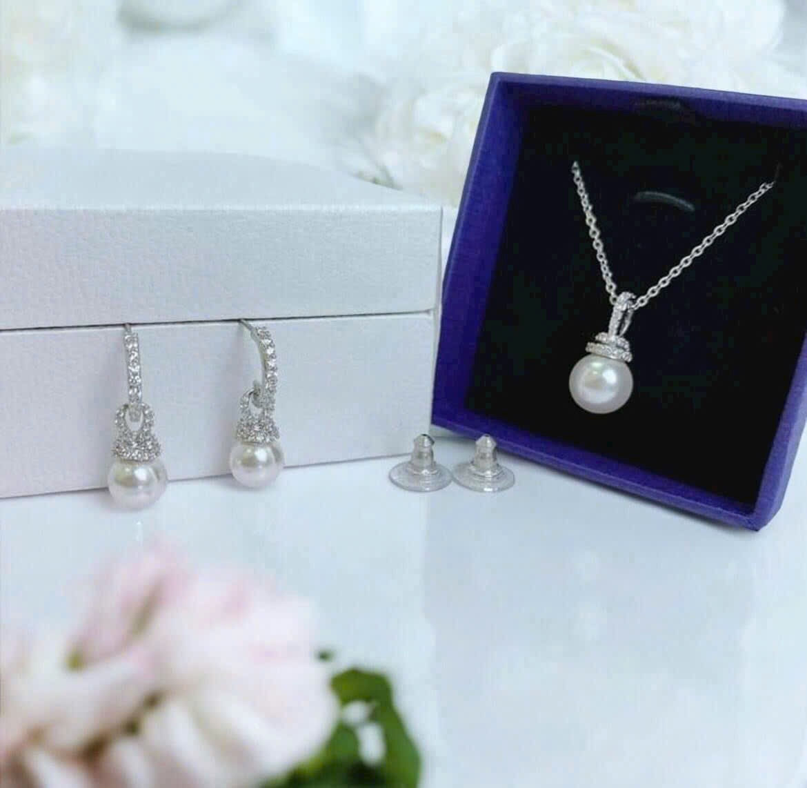 Hoa tai vòng cổ swarovski 
