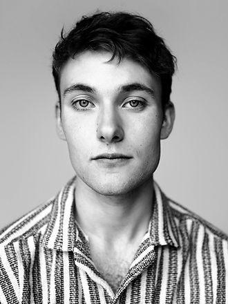 headshot jonny hibbs 1_edited.jpg
