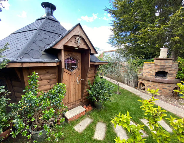 10m medium BBQ Cabin- Arctic Cabins.jpeg