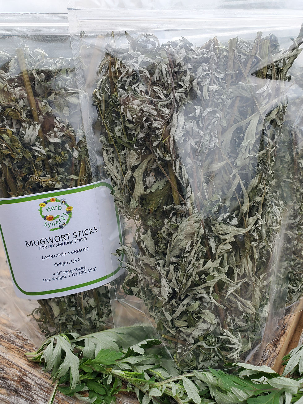 Thumbnail: Mugwort (Artemisia vulgaris) Leaf for DIY Smudge Sticks - 1 oz