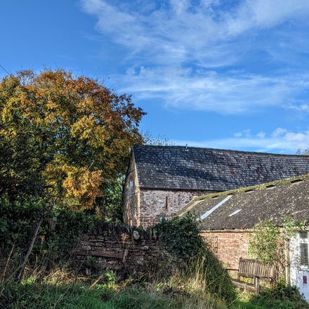 Wobage Farm Craft Workshops Maker Gallery Herefordshire art artist Mick Sheila Casson pottery potter clay woodwork willow barn exhibition stone bench autumn