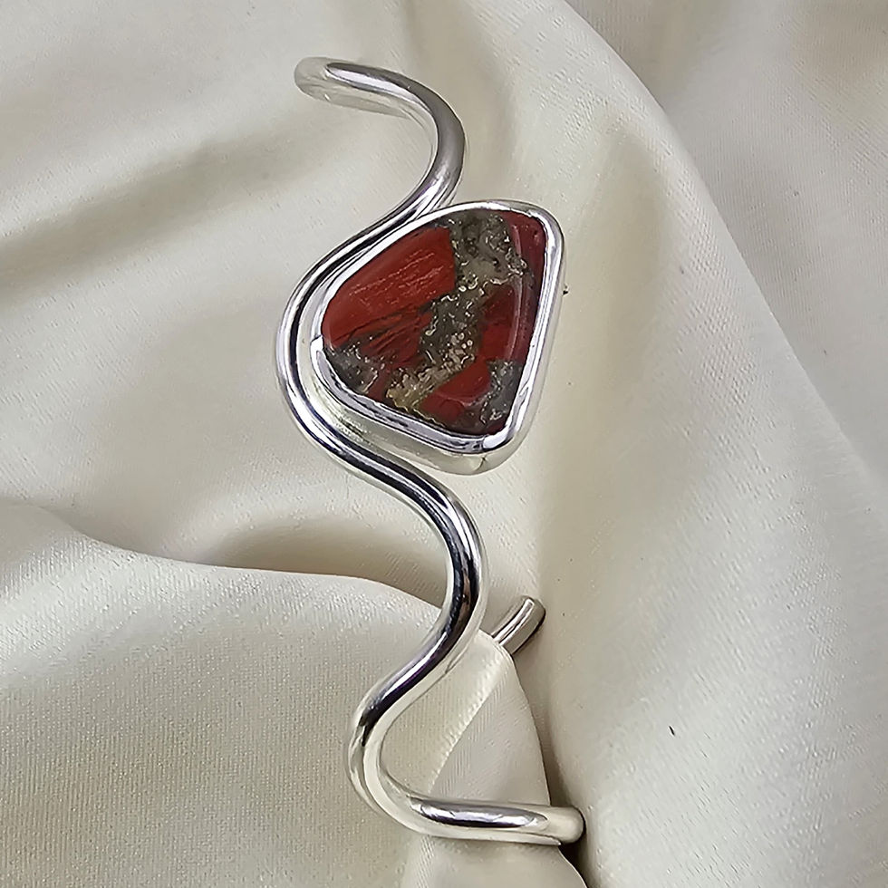 Thumbnail: Wavy Bloodstone Bangle
