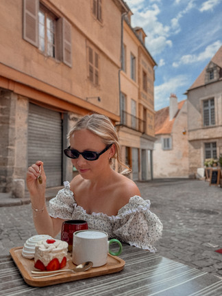 Semur-en-Auxois café, france aesthetic cafe