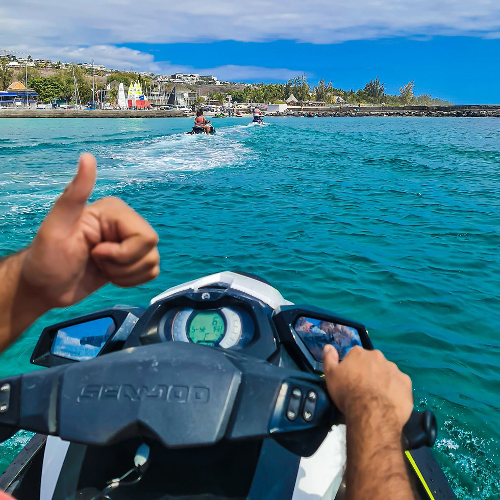 Miniature : 💦 Randonnée Laleu en Jet Ski (1h30) Entre lagon, glisse et paysages d’excepti…