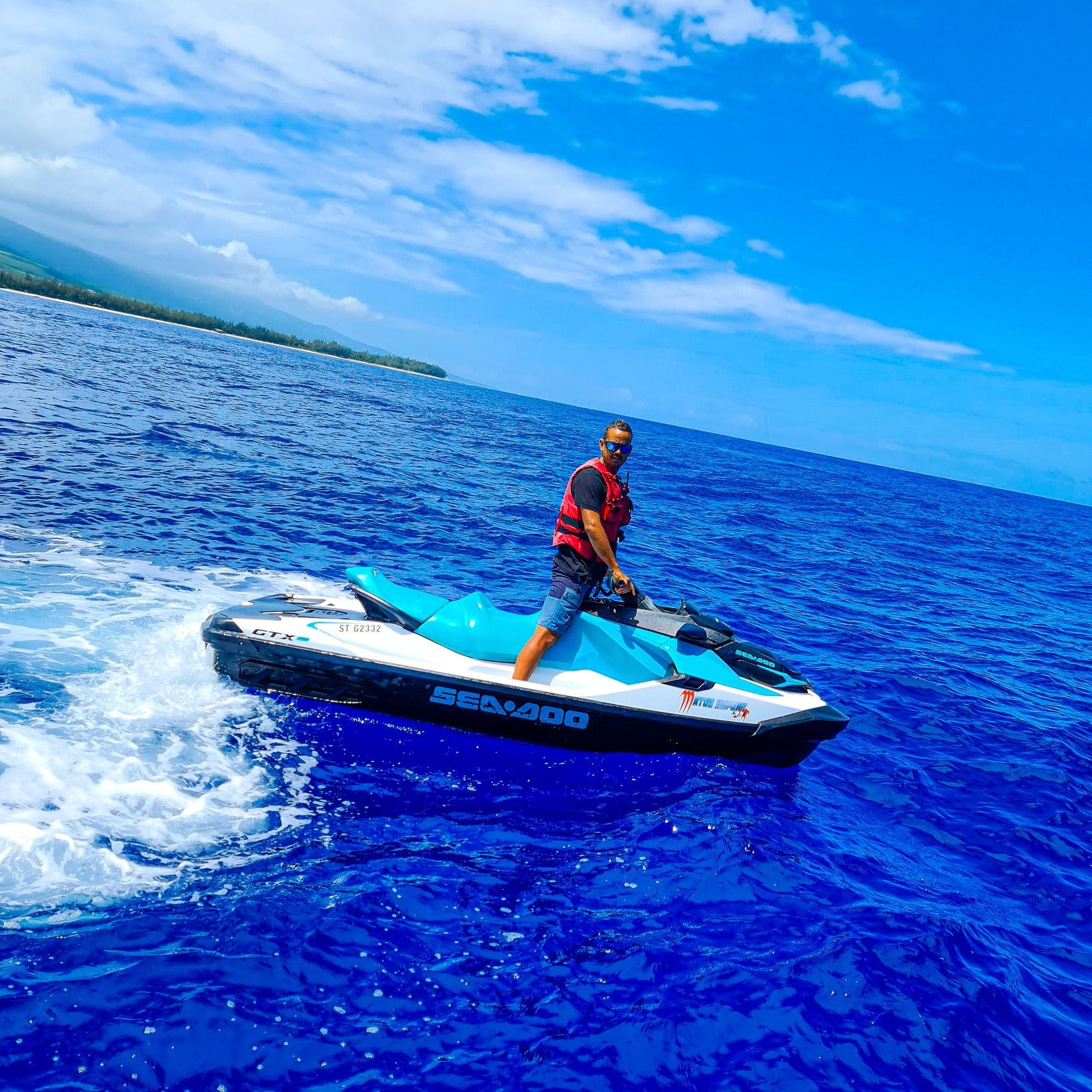 💦 Randonnée Laleu en Jet Ski (1h30) Entre lagon, glisse et paysages d’excepti…