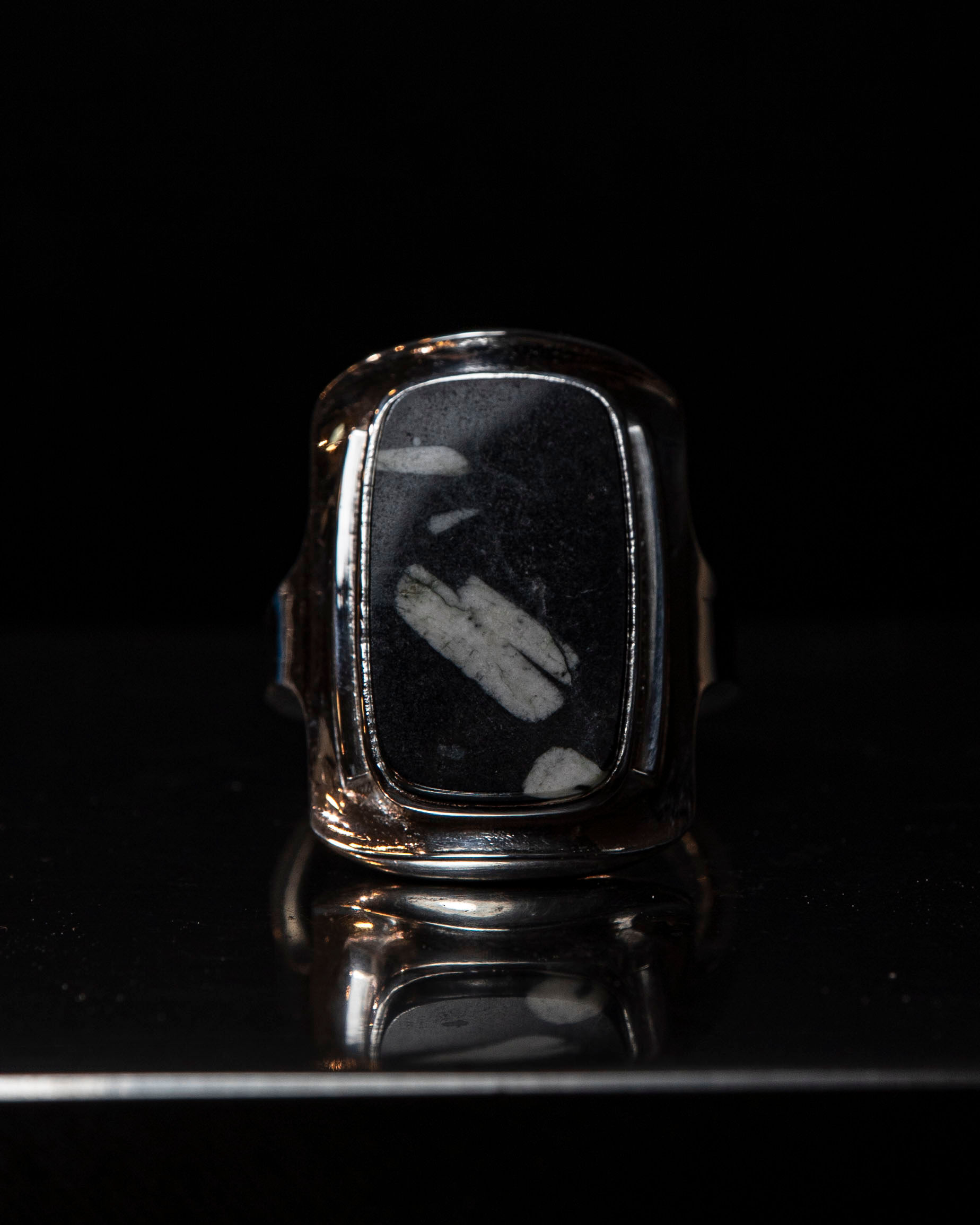 CHINESE WRITING STONE RING <SIGNATURE COLLECTION>