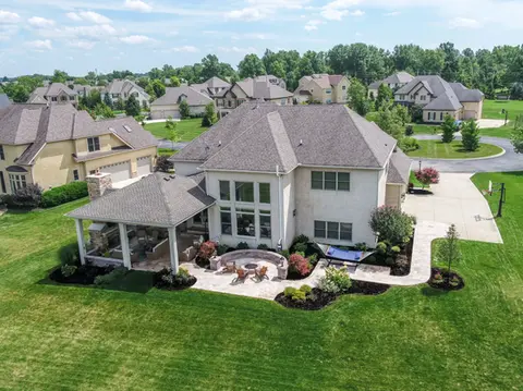 Outdoor Living Space in Columbus Ohio by Ciminello's Landscaping