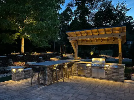 What Outdoor Kitchen Features Should You Include In Your Design?