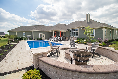 ciminellos-fire-pit-overlooking-pool-patio-columbus-oh.png