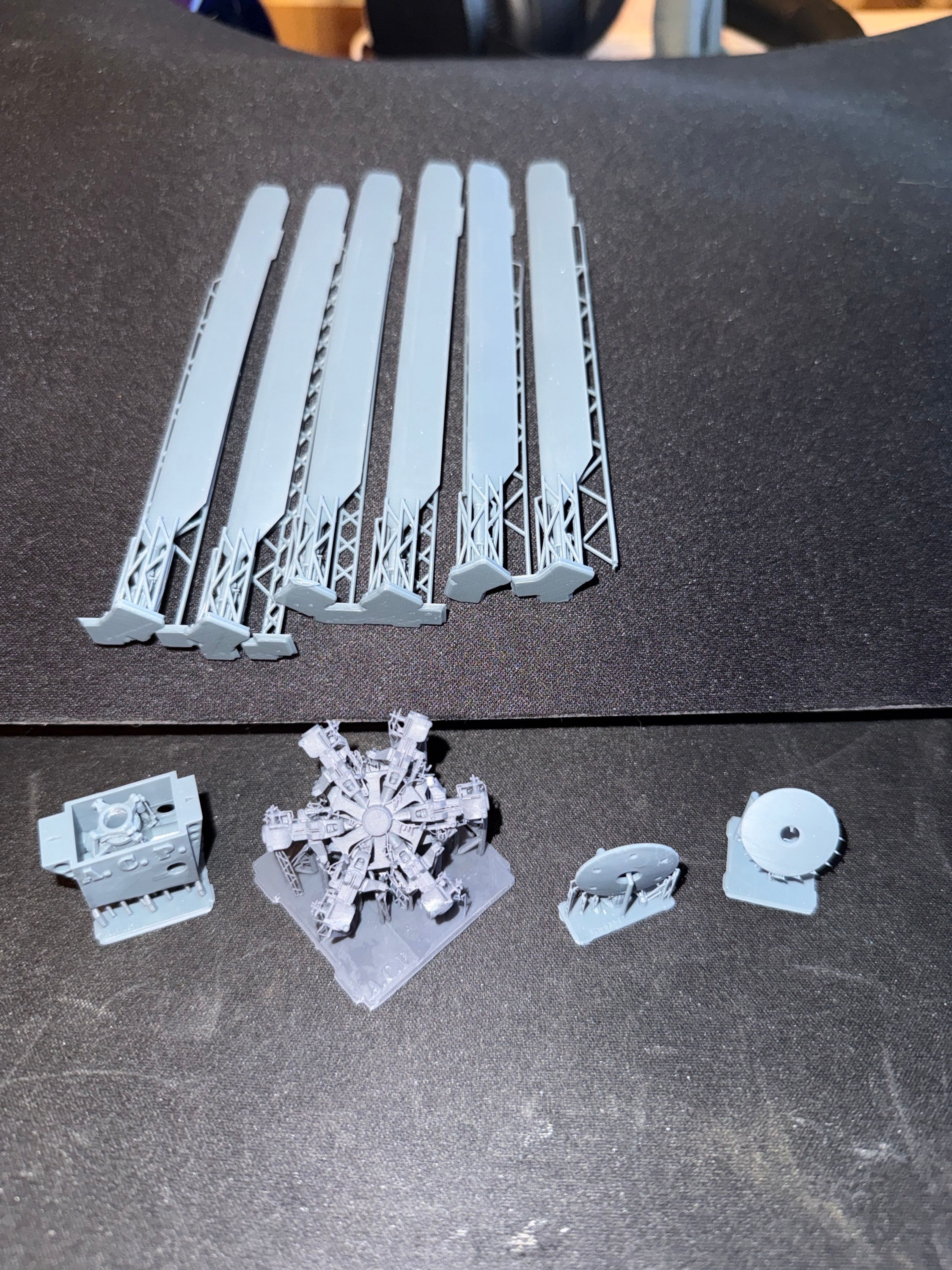 1/72 MH-53 / CH-53 Main Rotor Head, Gearbox, and Blades Upgrade kit
