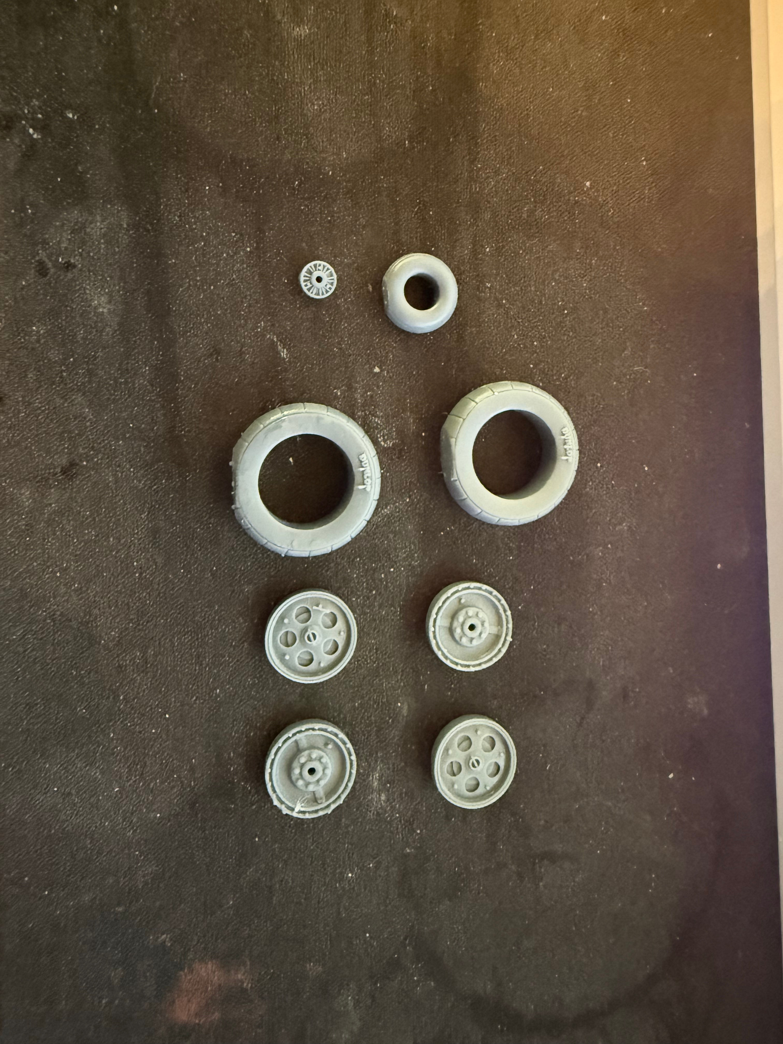 1/32  Fokker Wulf FW-190A4 Wheel set for ZM kit