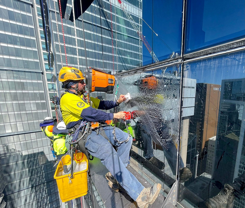 Hi Rise Window Cleaners How To Hire High Rise Window Cleaning Sydney Specialist?