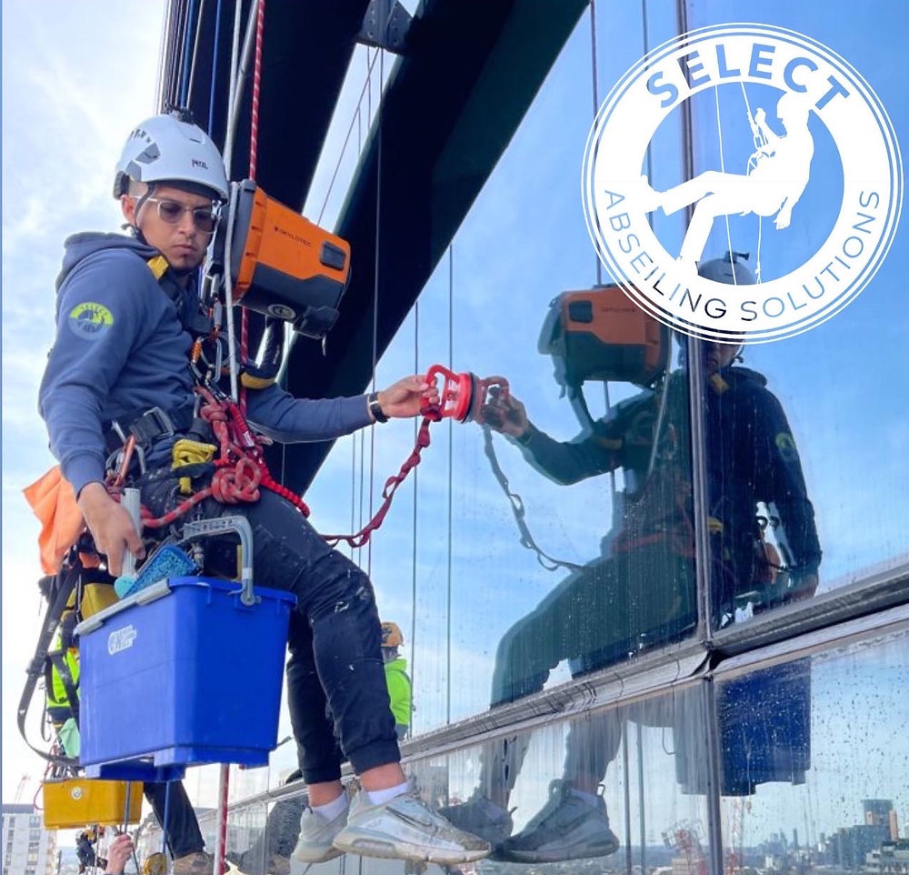 How To Clean HighRise Windows?