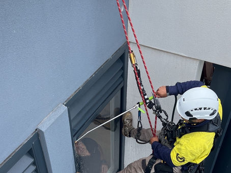 Window Washer Sydney for Residential, Commercial & High-Rise Glass