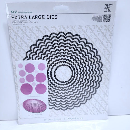 DoCrafts Extra Large Nesting Dies - Scalloped Circle