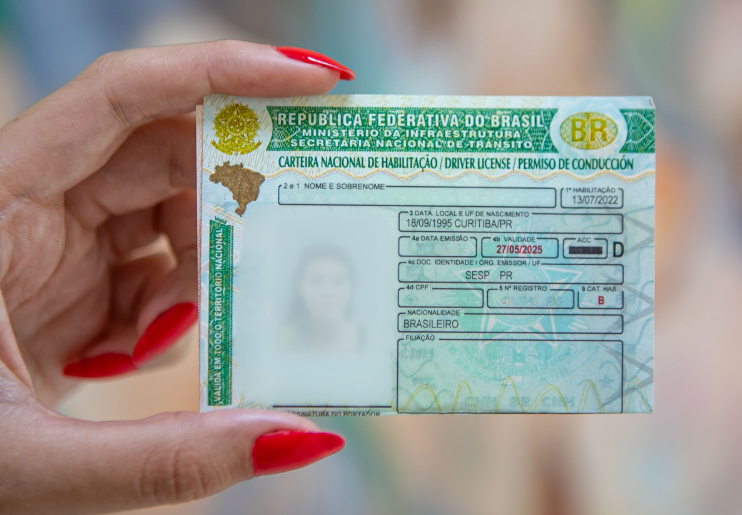 Detran-MG passa a transformar multas leves em advertência sem pontos na CNH