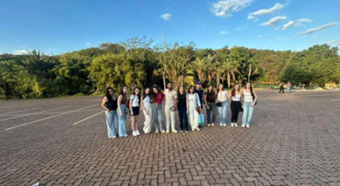 Estudantes de Arquitetura do Grupo Unis exploram em visita técnica ao Inhotim