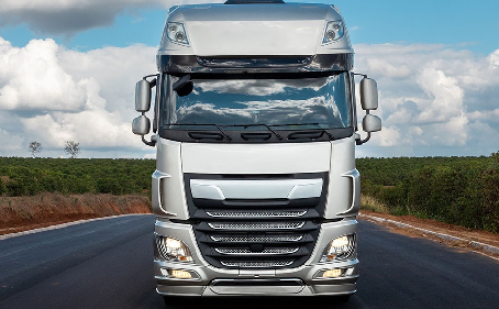 Vendas de veículos pesados caem em Minas em 2025 com impacto dos juros altos