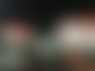 Carro bate em árvore em rotatória de Montes Claros e deixa dois feridos