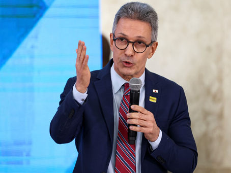 Zema renuncia ao governo de Minas Gerais e faz críticas ao governo Lula em discurso