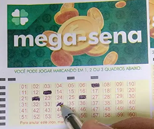 Ninguém acerta as seis dezenas e Mega-Sena pode pagar R$ 65 milhões na terça-feira