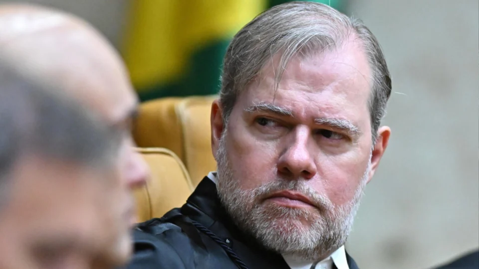 Ministro do STF Dias Toffoli se declara suspeito para julgar decisão sobre prisão de Daniel Vorcaro